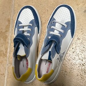 Naturino White and Blue Sneakers with Yellow Detail